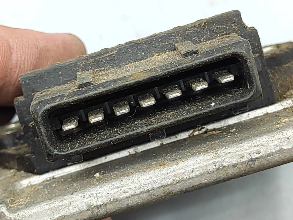 Audi 80 90 B4 2.0i Petrol 1993 Ignition control unit module 191905351B