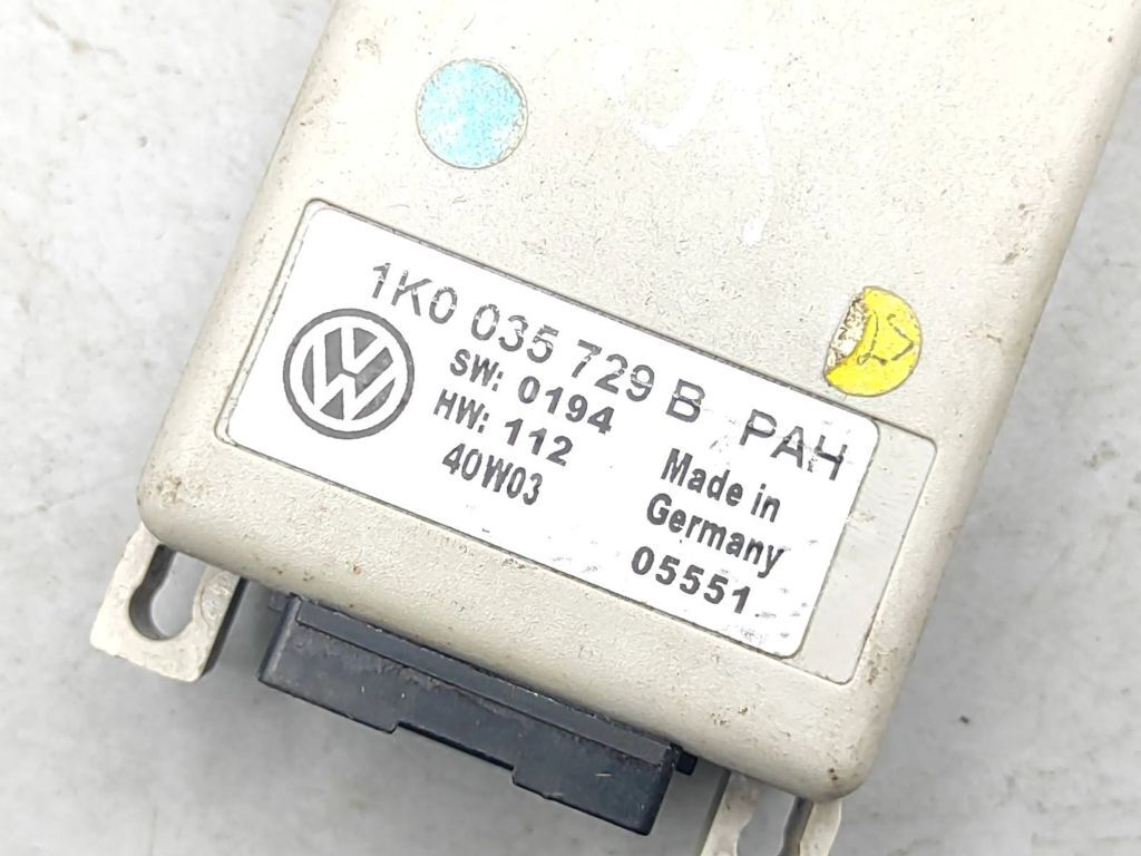 Volkswagen Touran I 2003 Phone control unit module 1K0035729B