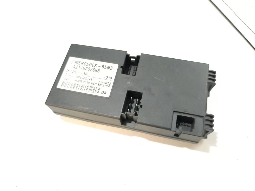 Mercedes-Benz E W211 2003 seat control module unit ECU A2118202685