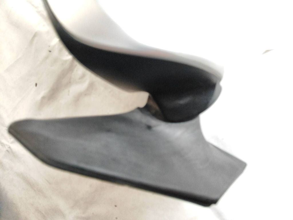 Toyota Avensis T250 2003 Left electric wing mirror E11015829