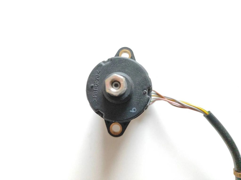 Audi A6 S6 C4 4A 1995 Accelerator gas pedal position sensor 0205001032