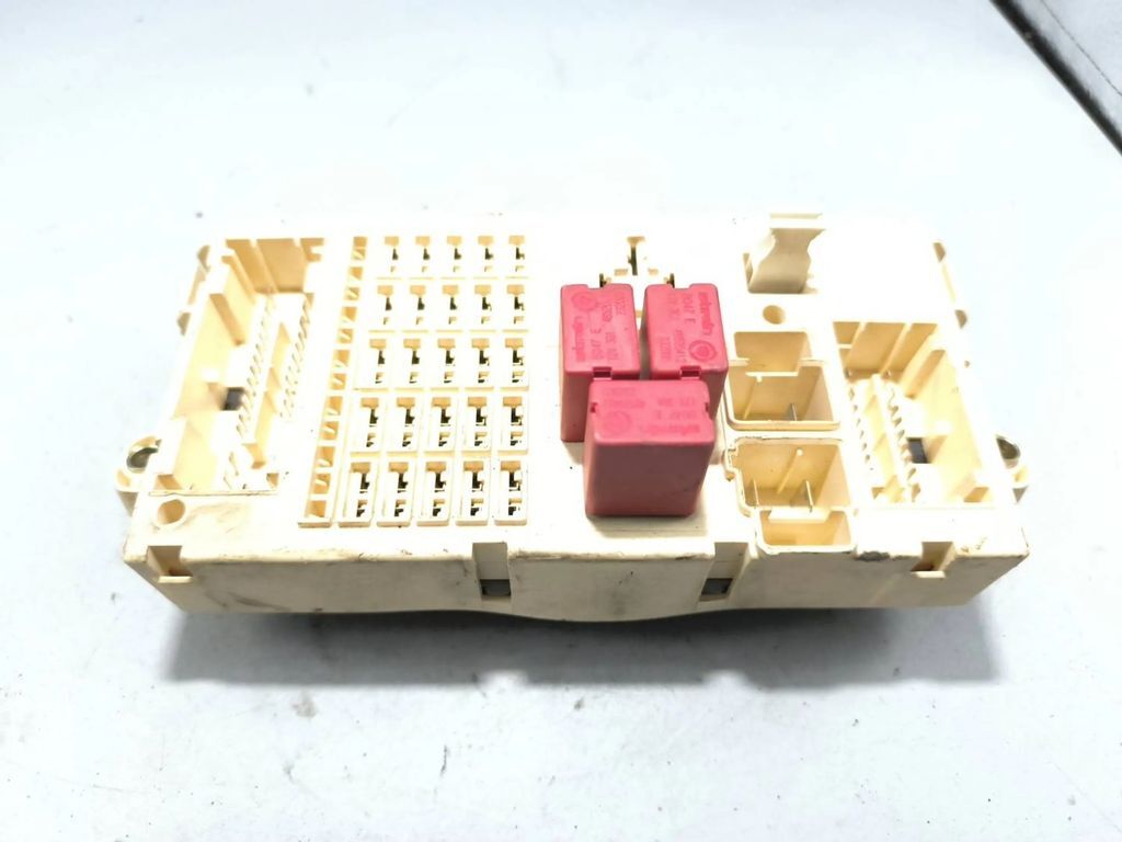 Fiat Stilo 1.9JTD Petrol 2004 Fuse box module 51715858