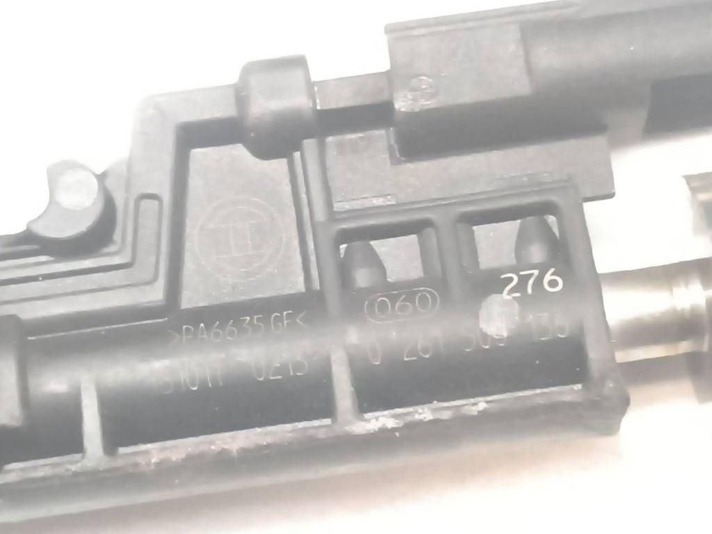 BMW Petrol Engine fuel injector 0261500136