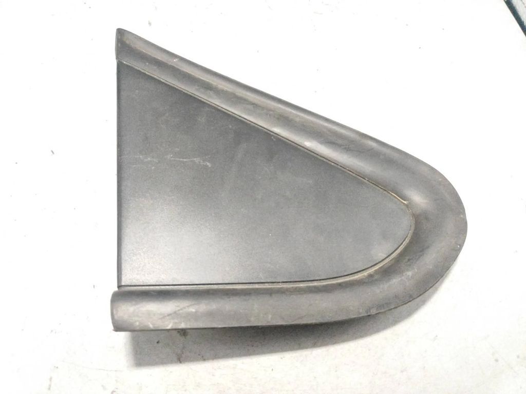 Opel Meriva B 2014 Front Right fender wing end trim 13362871