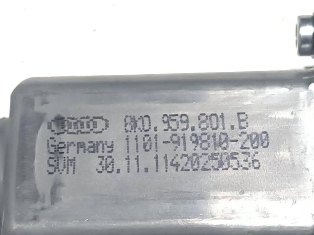 Audi A6 S6 C7 4G 2014 front left window regulator motor 8K0959801B