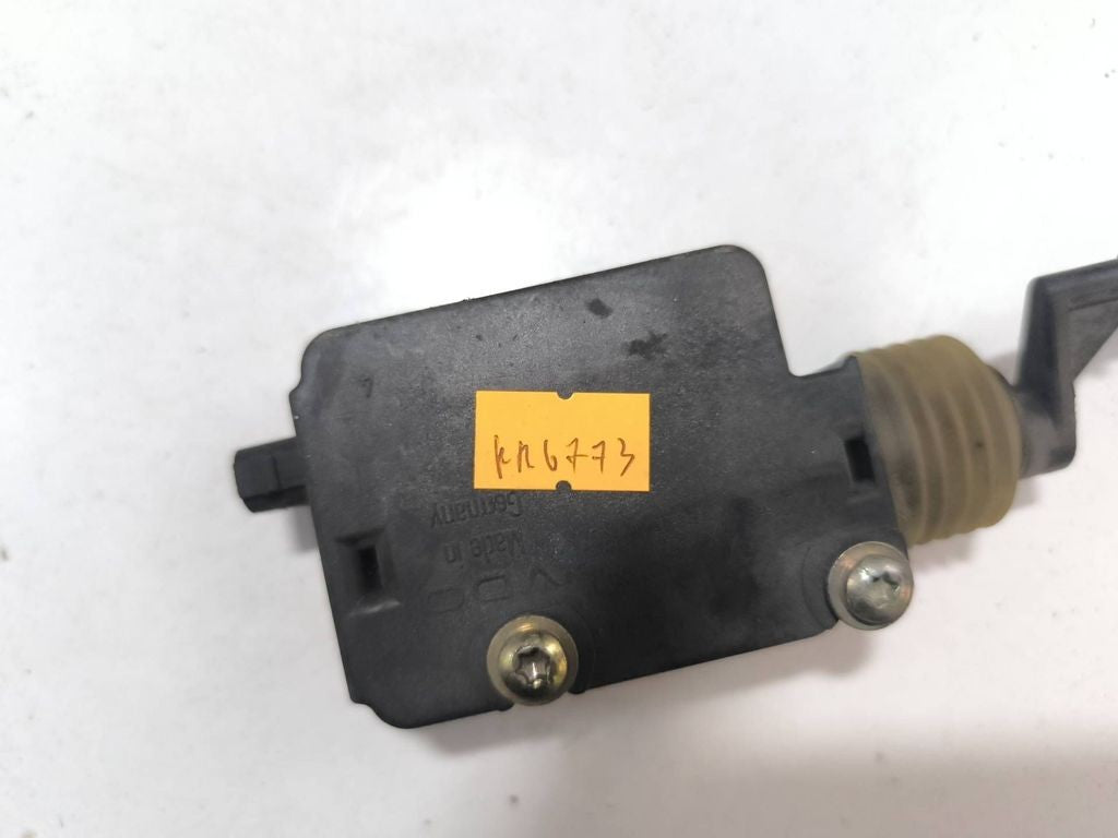 BMW 5 E34 1994 Petrol Fuel tank cap lock 8355056
