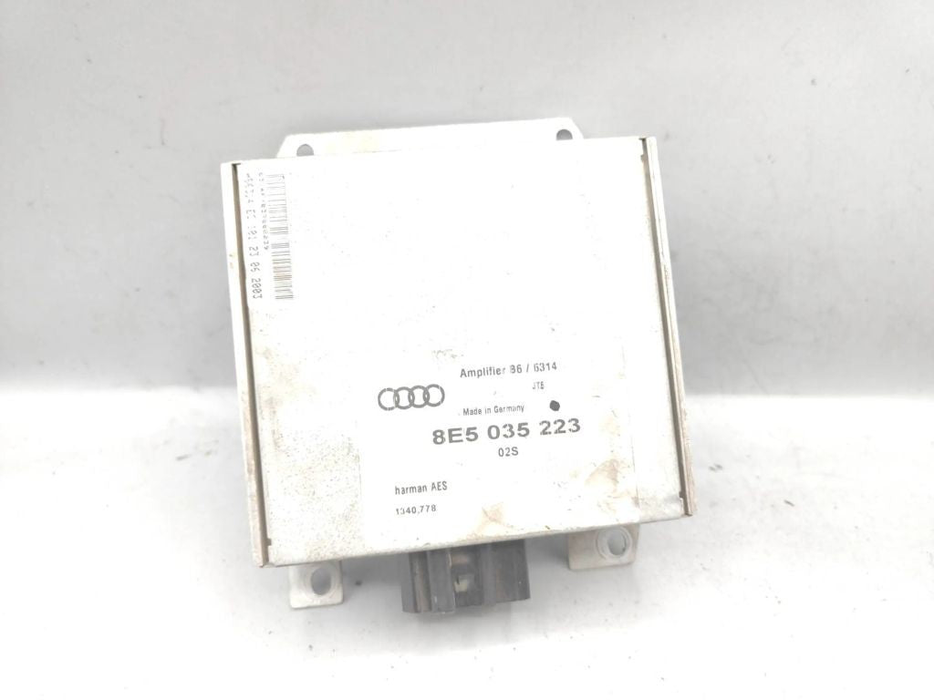 Audi A4 S4 B6 8E 8H 2001 Sound system amplifier 8E5035223
