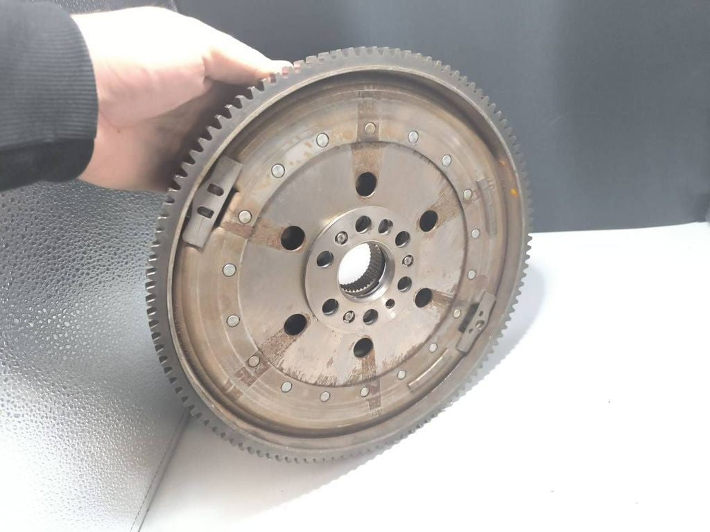 BMW M4 F82 F83 2017 S55 Gearbox flywheel 2283829