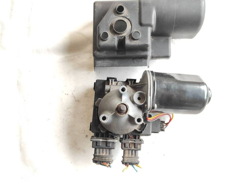 Alfa Romeo 166 2001 LHD Front wiper motor 22147015