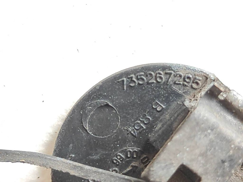 Alfa Romeo 147 2001 Front tow hook cap cover 735267295