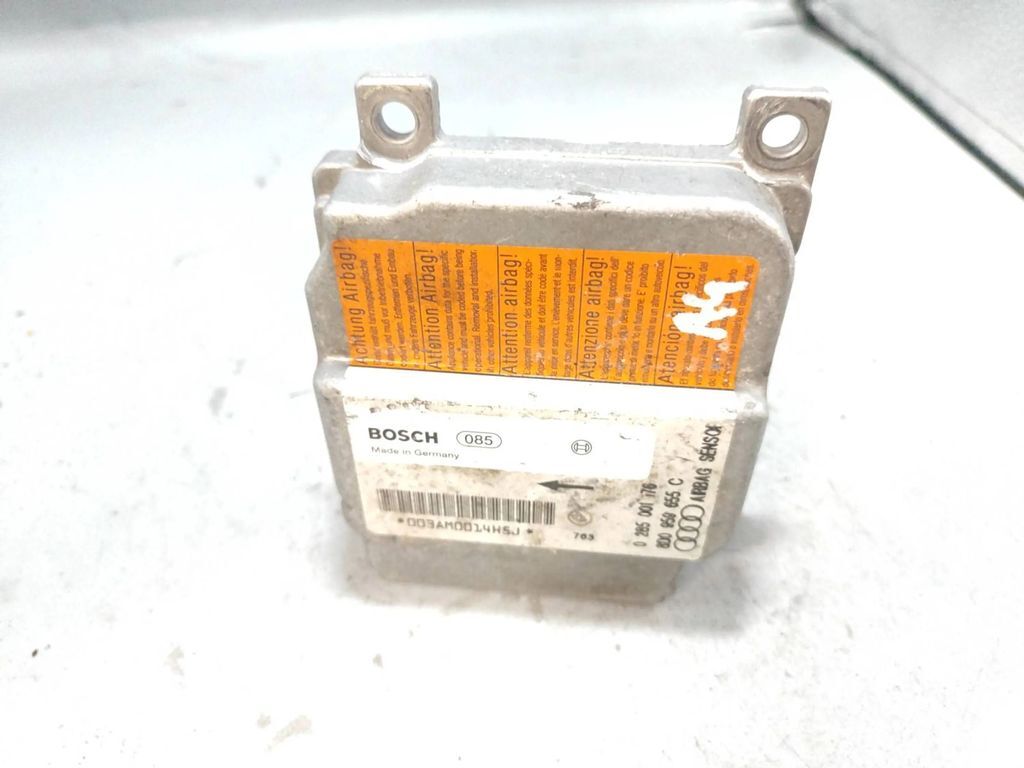 Audi A4 S4 B5 8D 1996 Safety Control unit module 8D0959655C