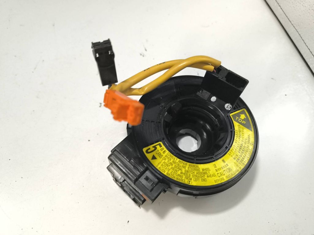Toyota Avensis T250 2.2D-CAT 2006 Slip ring clock squib SRS ring