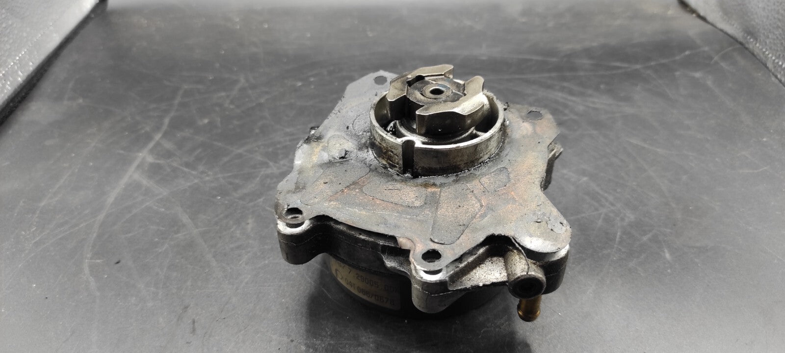 Alfa Romeo 156 SW 2.4JTD 110kW 2003 Diesel Engine Vaccum Pump 46818358