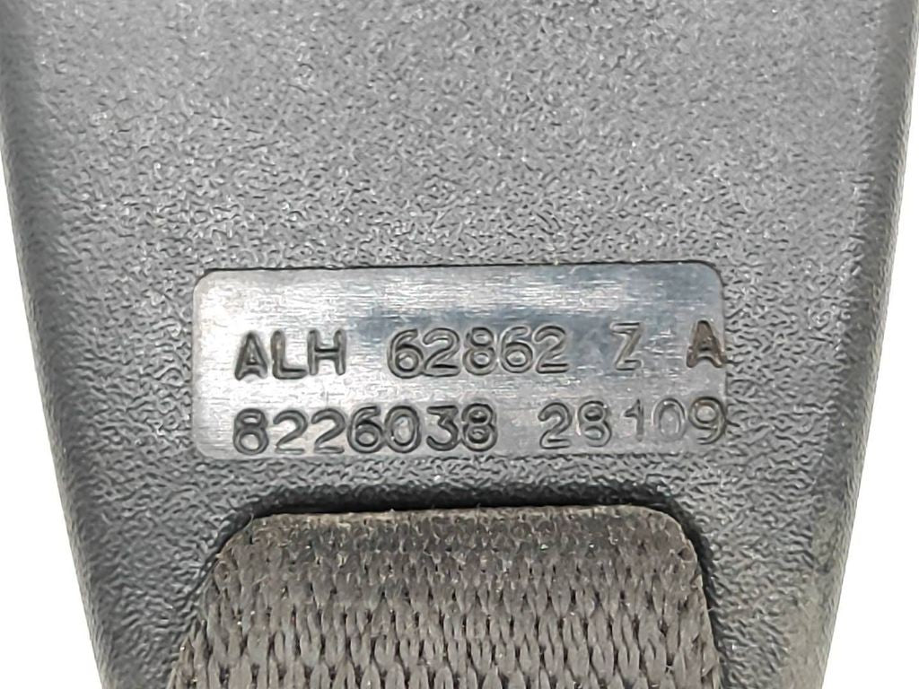 BMW 3 E46 2005 Rear seat belt buckle 8233292