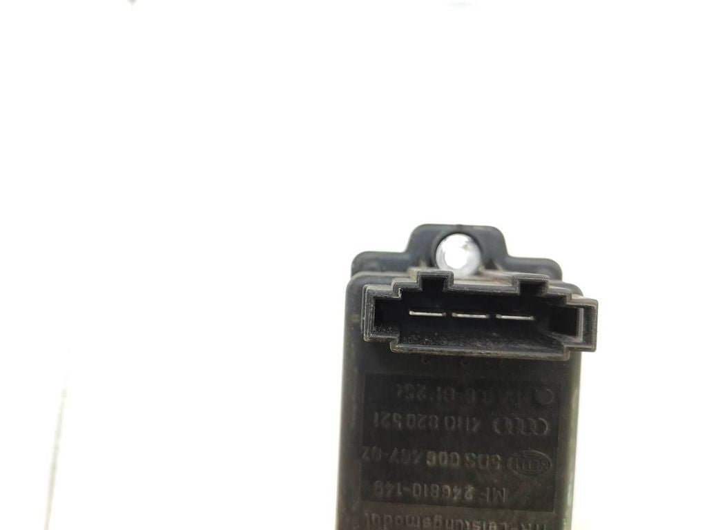 Audi A6 S6 C5 4B 2003 Heater regulator blower fan resistor 4B0820521