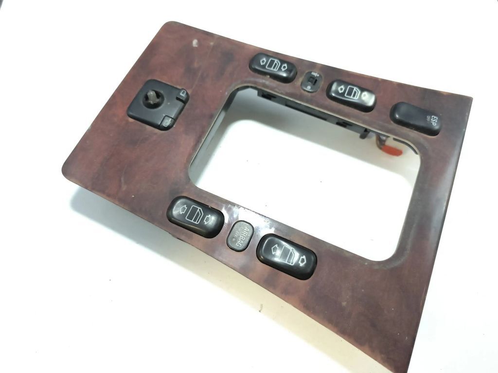 Mercedes-Benz E W210 1996 Gear shifter surround trim plastic 486010
