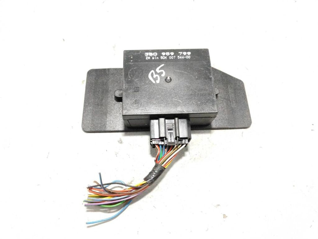 Volkswagen VW PASSAT B5 1999 Comfort convenience body module 5DK00754400