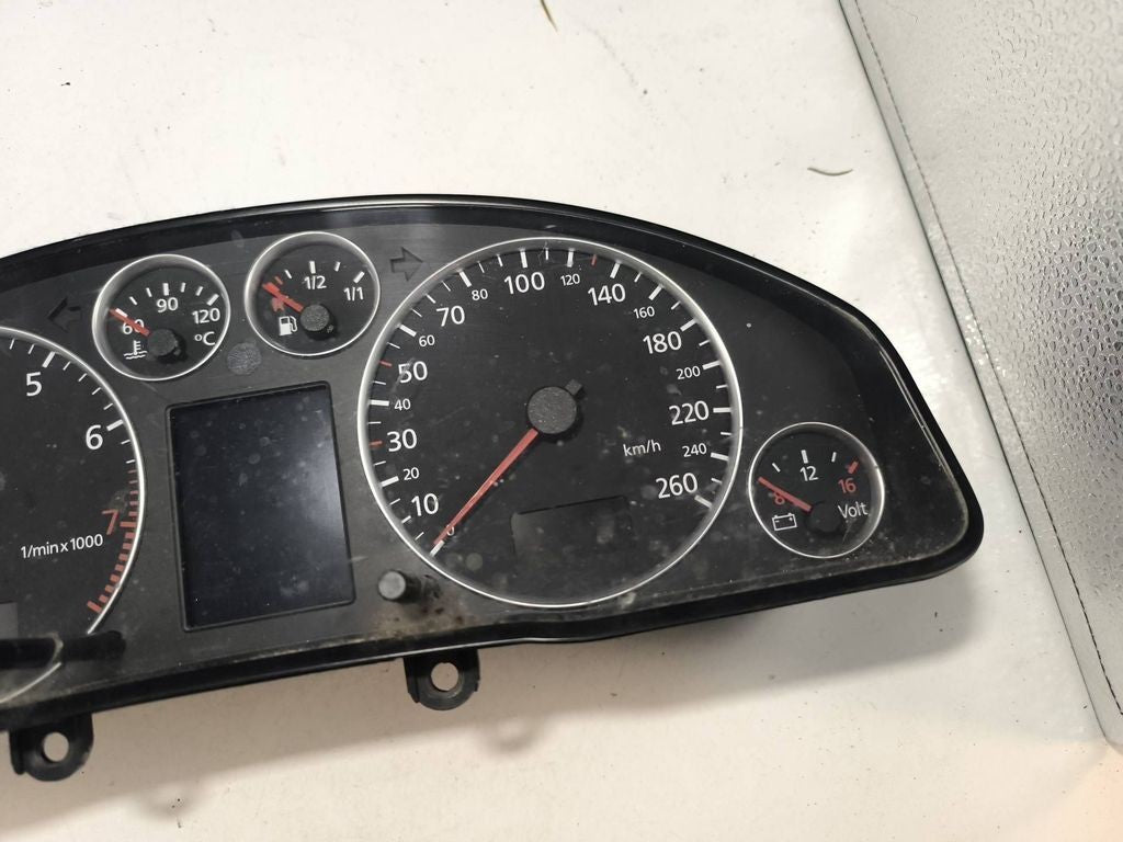Audi A6 S6 C5 4B 3.0 2001 Petrol speedometer instrument cluster 4B0920933J