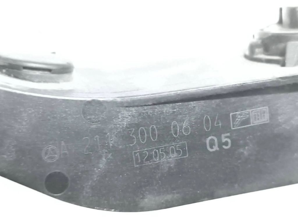 Mercedes-Benz E320 W211 2004 Diesel accelerator throttle pedal A2113000604