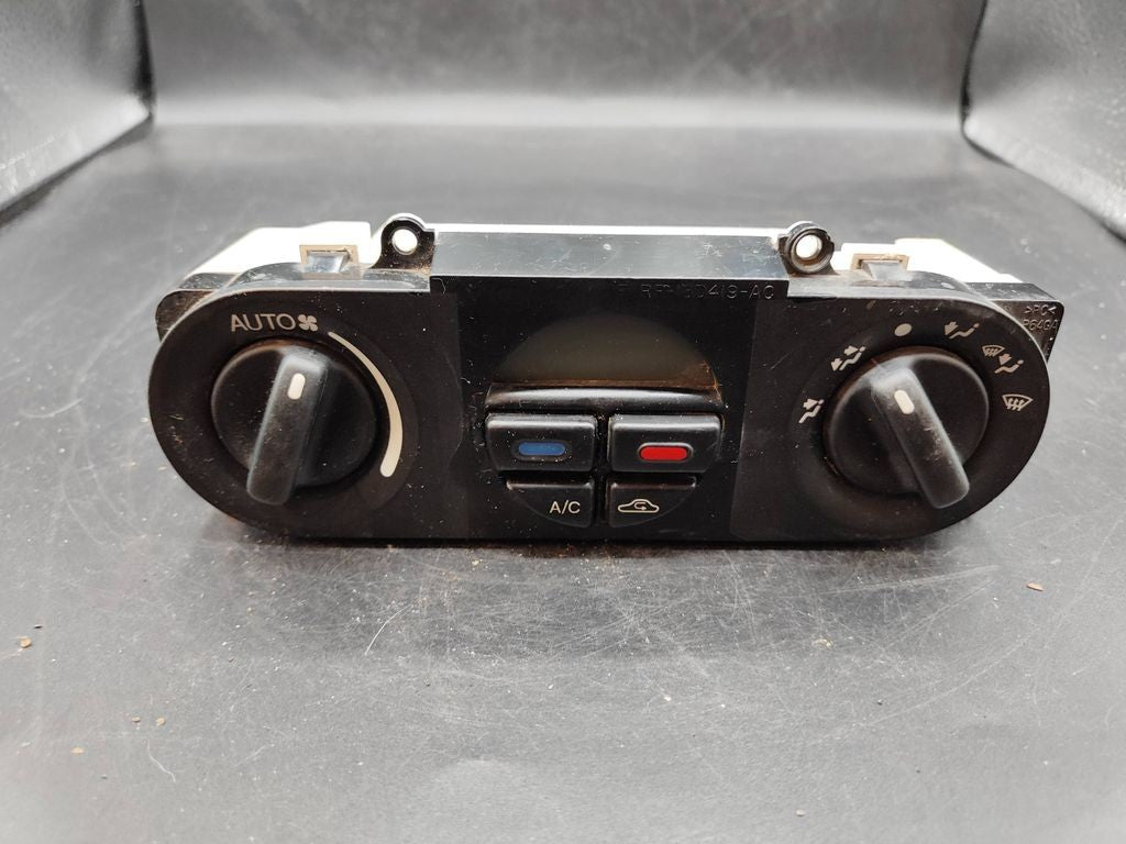 Ford Mondeo MK II Climate control unit module F7RF19D840A