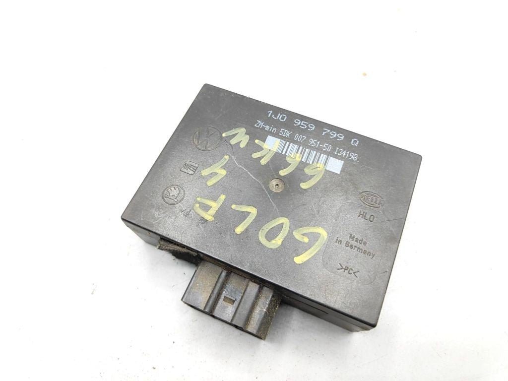 Volkswagen Golf 1.9TDI 81kW 2000 Comfort convenience body module 1J0959799Q