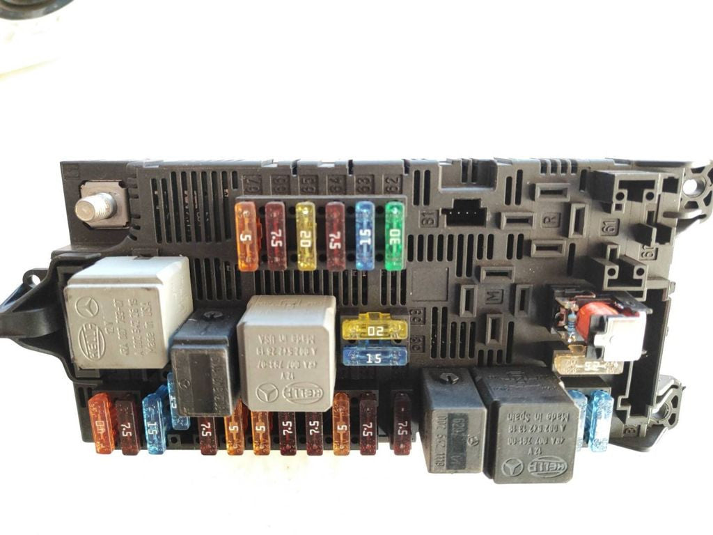 Mercedes-Benz E W211 2004 Fuse module 2115457701
