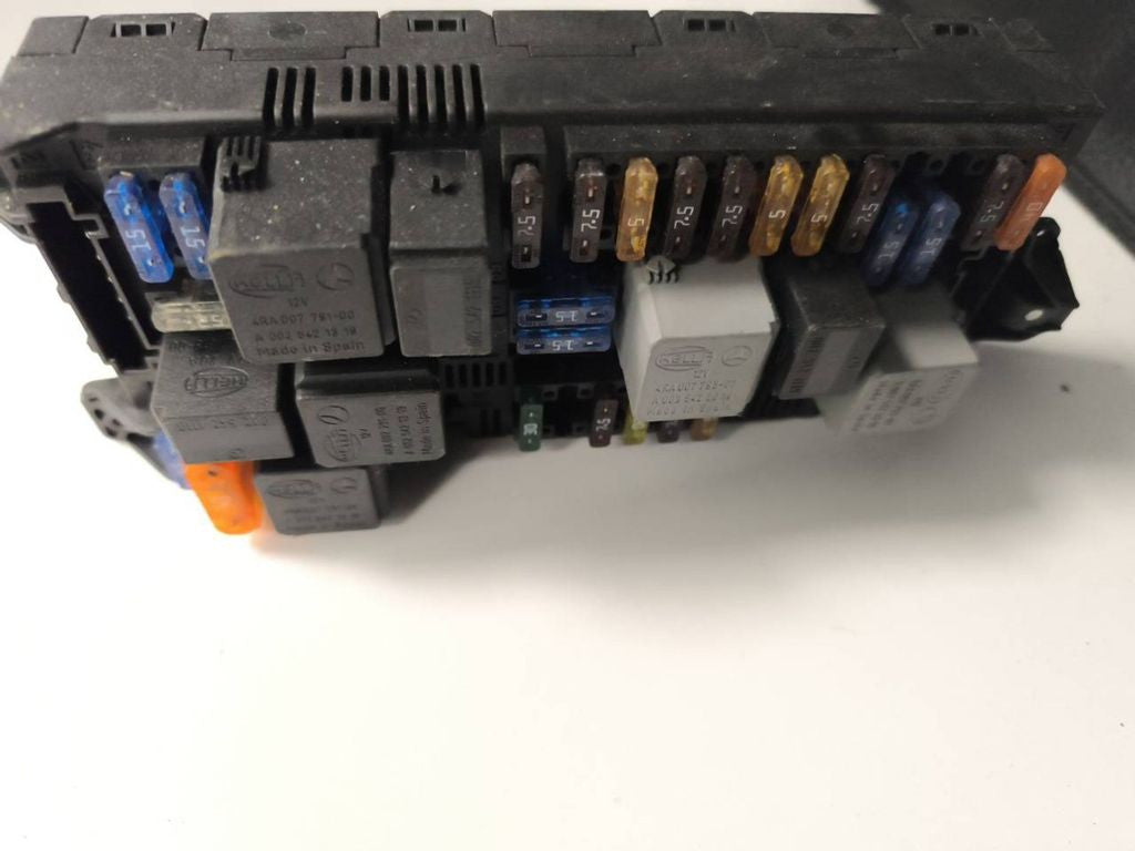 Mercedes-Benz E W211 2004 Fuse module 2115453101