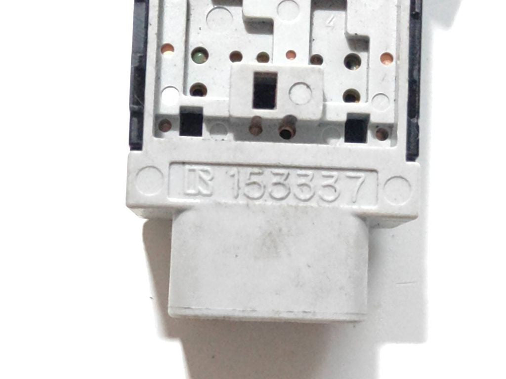 Toyota Avensis T250 2008 Windscreen window heater switch 153337