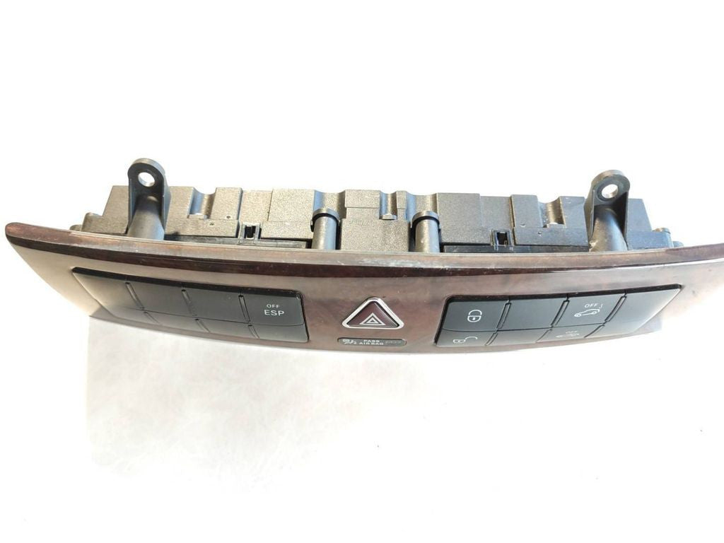 Mercedes-Benz C W203 2002 Hazard light switch 2038216081