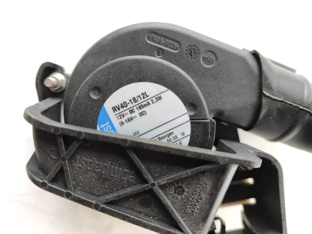 Mercedes-Benz C W204 2012 engine control unit module fan A2048300808