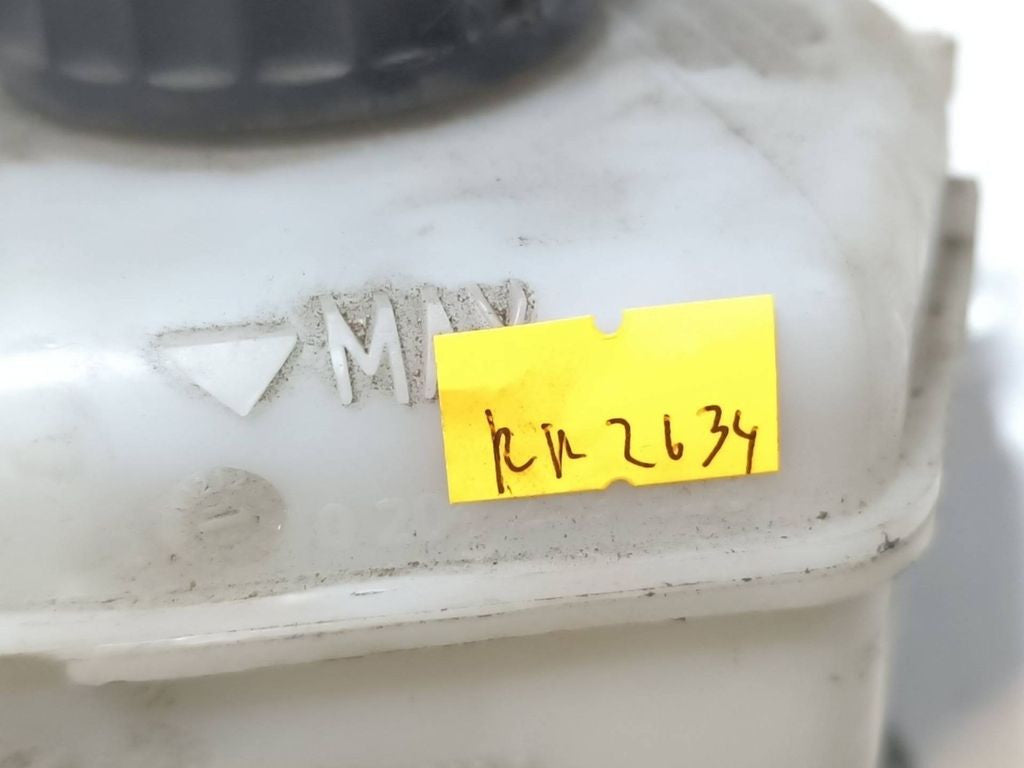 BMW 1 F20 F21 2013 RHD Brake master cylinder 6796531