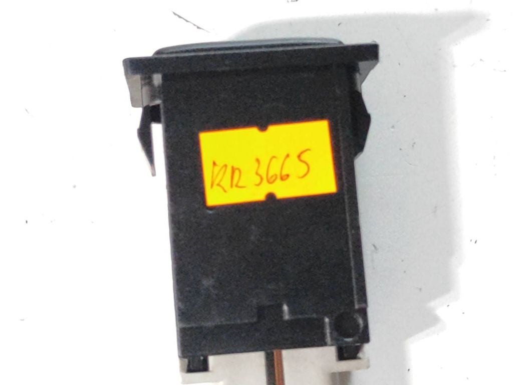 Toyota Avensis T250 2008 Windscreen window heater switch 153337