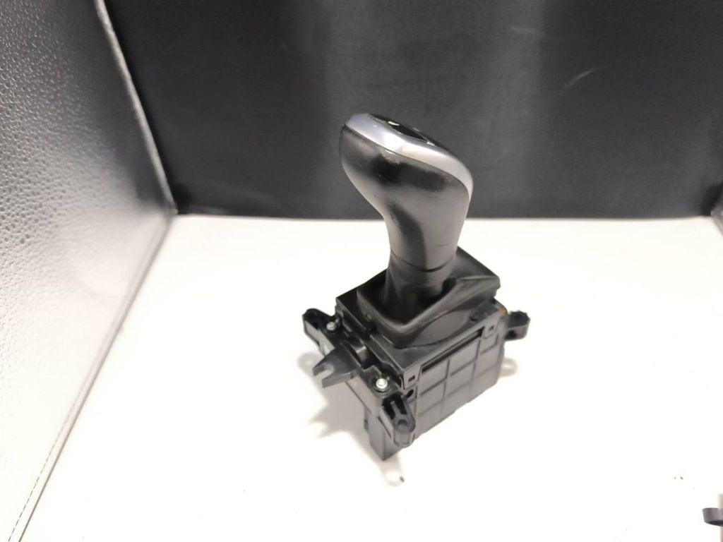 BMW X5 F15 2013 gear selector shifter 9325503