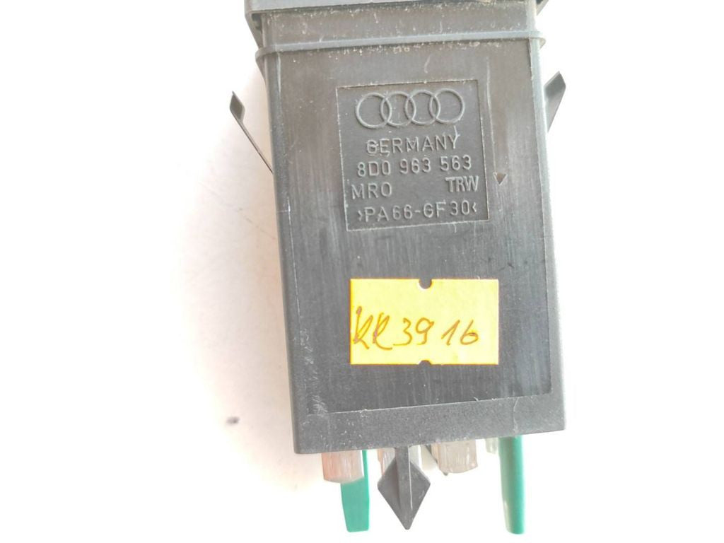 Audi A4 S4 B5 8D 1997 Seat heating switch 8D0963563