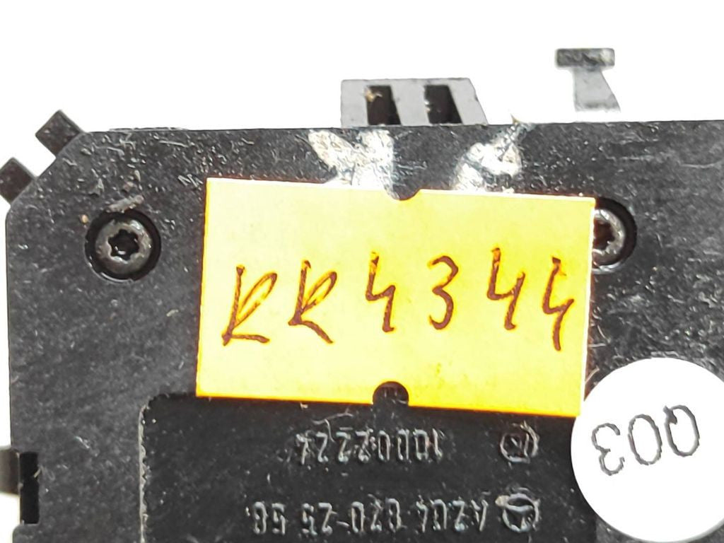 Mercedes-Benz ML W164 2010 Seat control switch A2048702558