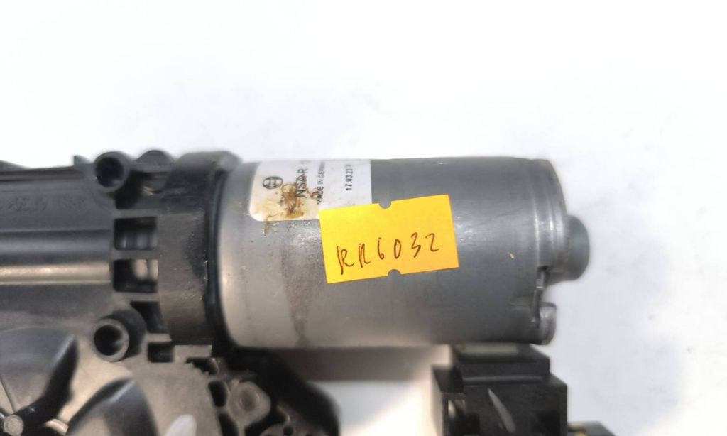 Mercedes-Benz W222 Sunroof electric motor actuator 0390200123