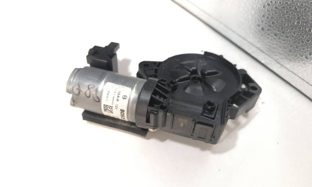 Mercedes-Benz C W204 2011 Sunroof electric motor actuator 0390200101