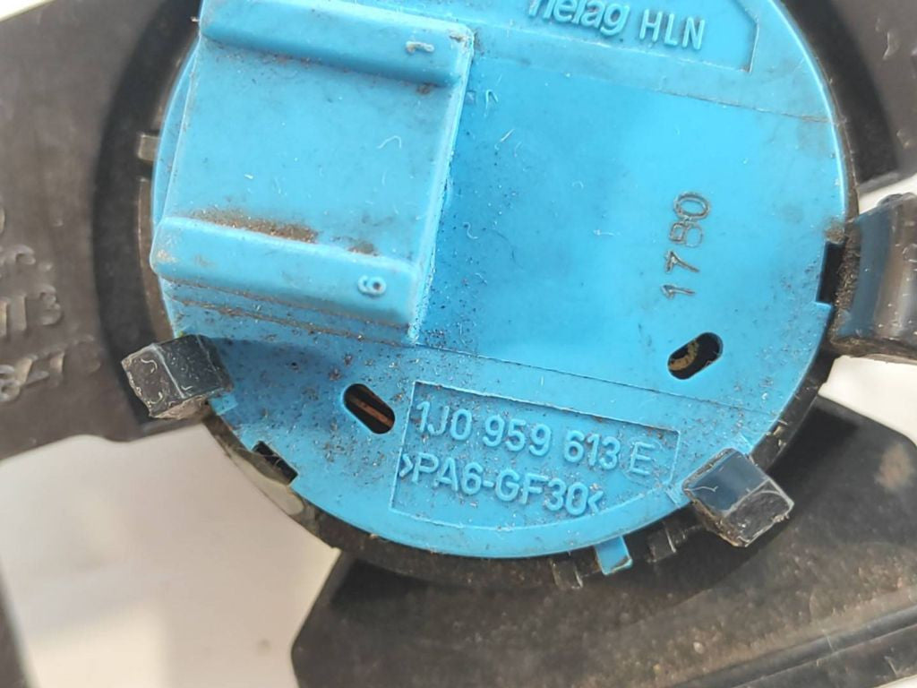 Volkswagen Golf IV 2000 Sunroof switch 1J0959613E