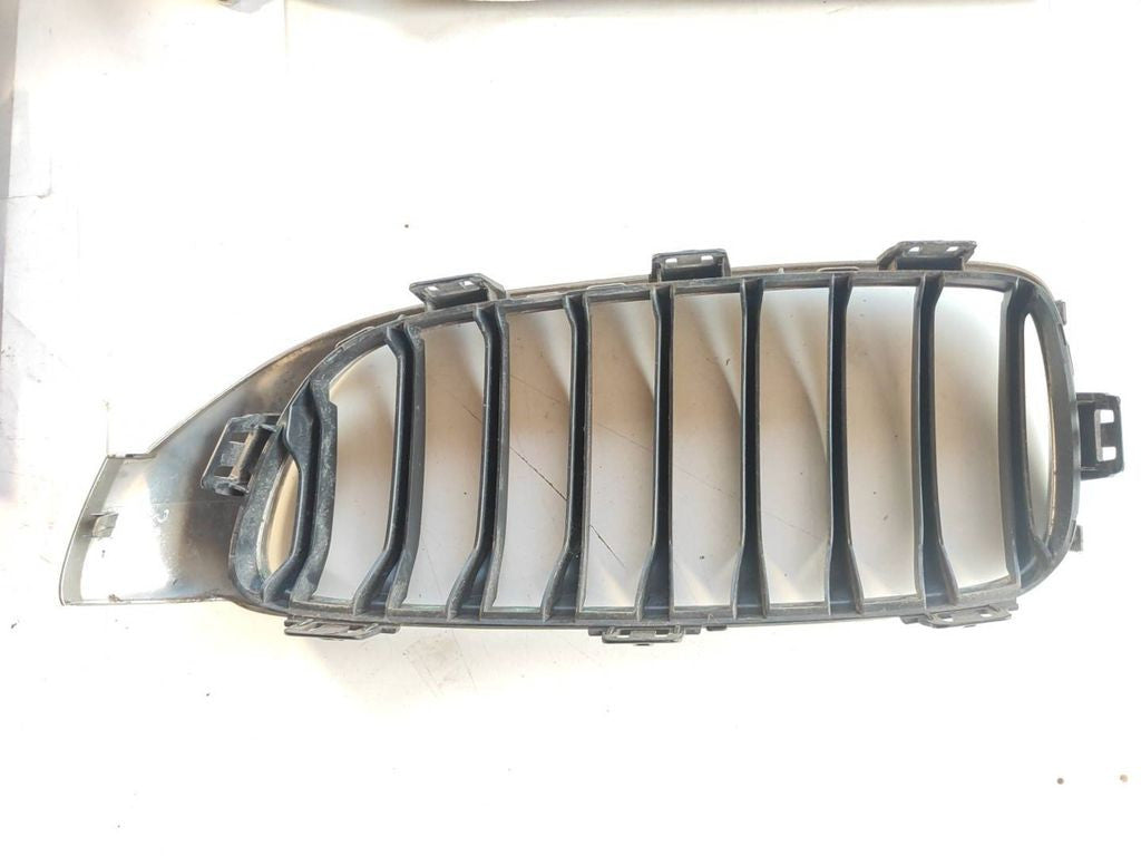 BMW 4 F32 F33 2015 Front right grill 7294818