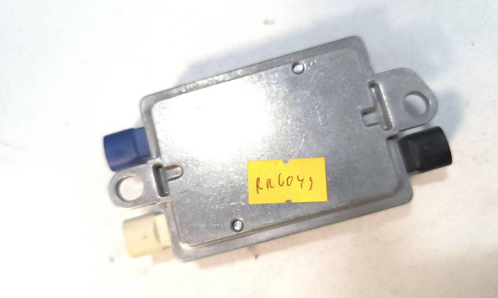 BMW 5 G30 G31 2018 Diesel USB control unit 9355549