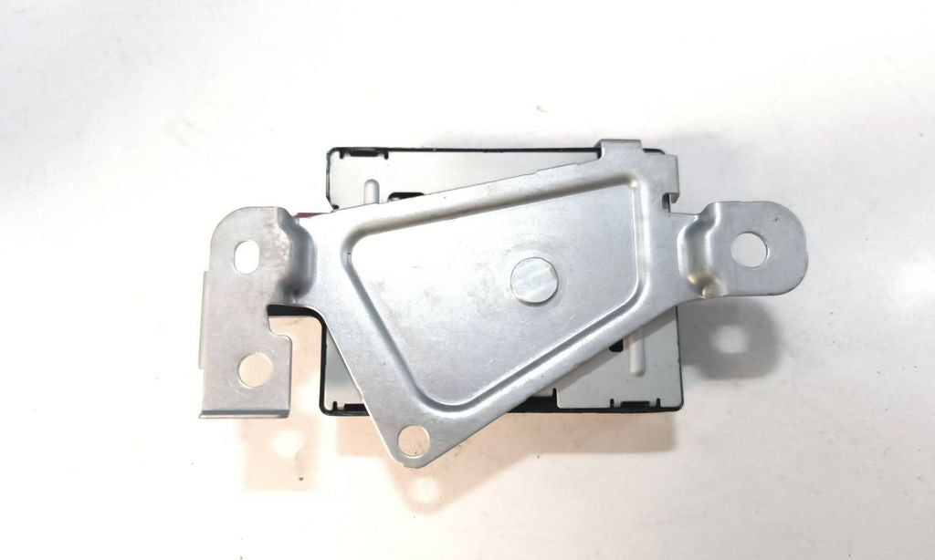 BMW 3 F30 F35 F31 2012 Aerial antenna amplifier 9325735