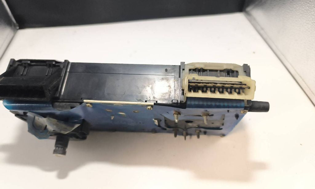 Volkswagen Golf II MK2 1991 speedometer instrument cluster 88481409