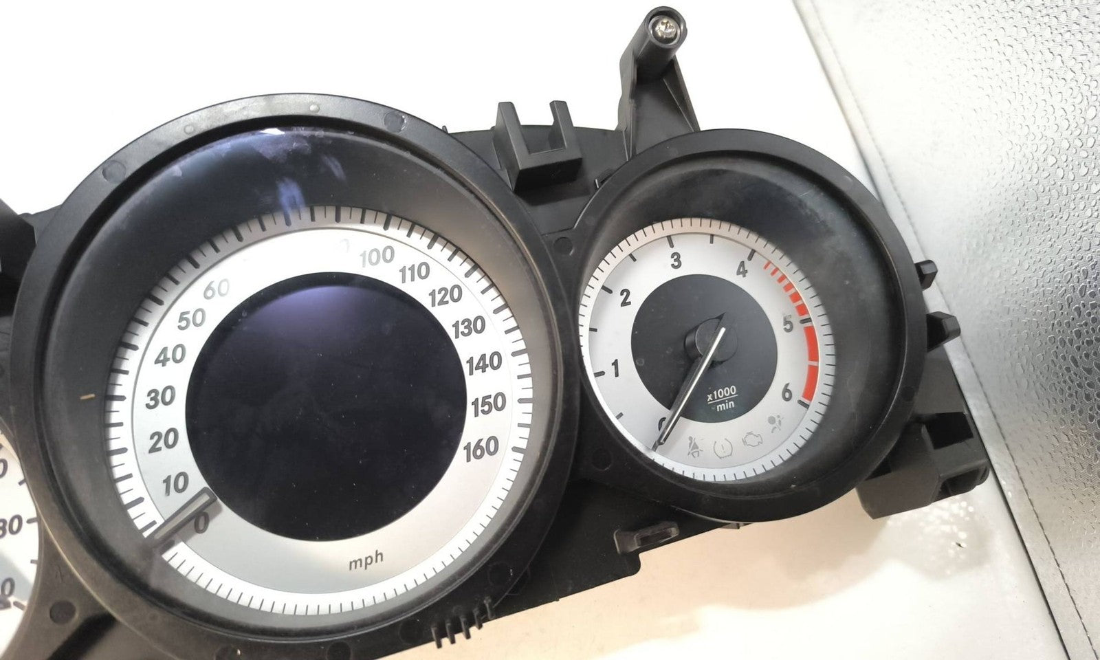 Mercedes-Benz C Class W204 2012 RHD speedometer instrument cluster A2049004909
