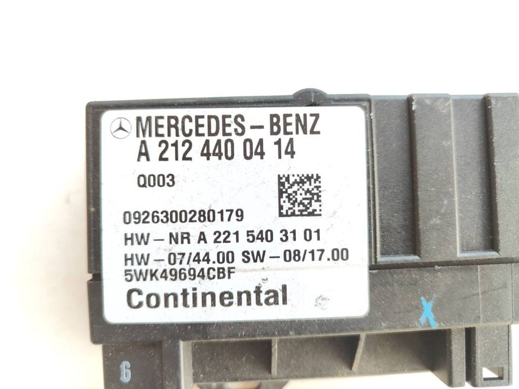 Mercedes-Benz E A207 2009 Fuel injection pump control unit module A2124400414