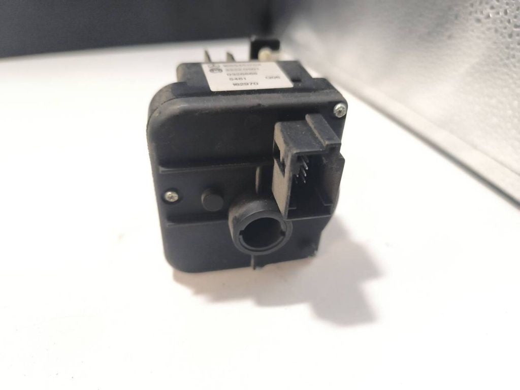 Mercedes-Benz A W169 2008 Light switch 1695451704
