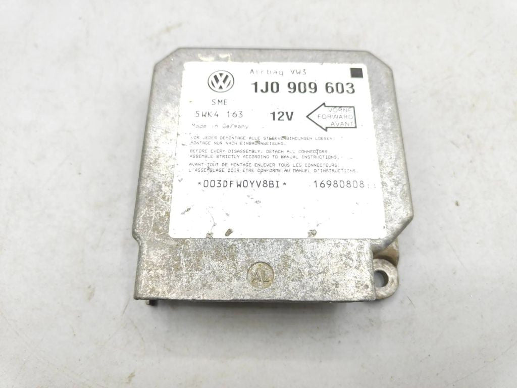 Volkswagen Golf IV 1.8T 2002 Safety Control unit module 1J0909603