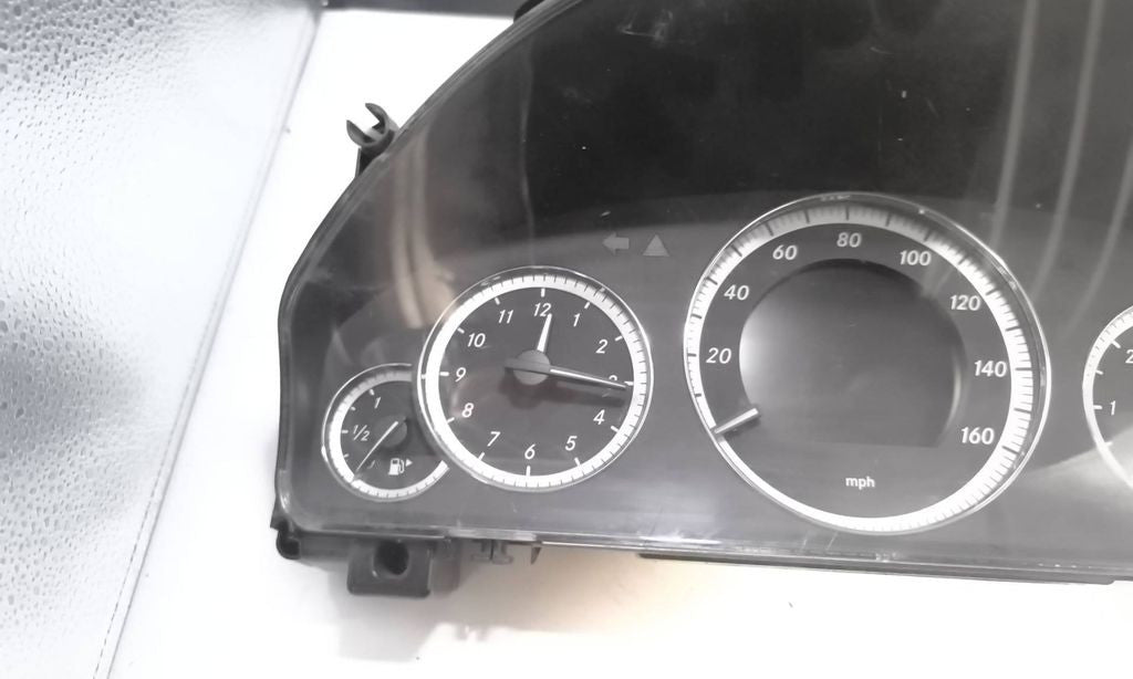Mercedes-Benz E W212 2010 speedometer instrument cluster A2129002709
