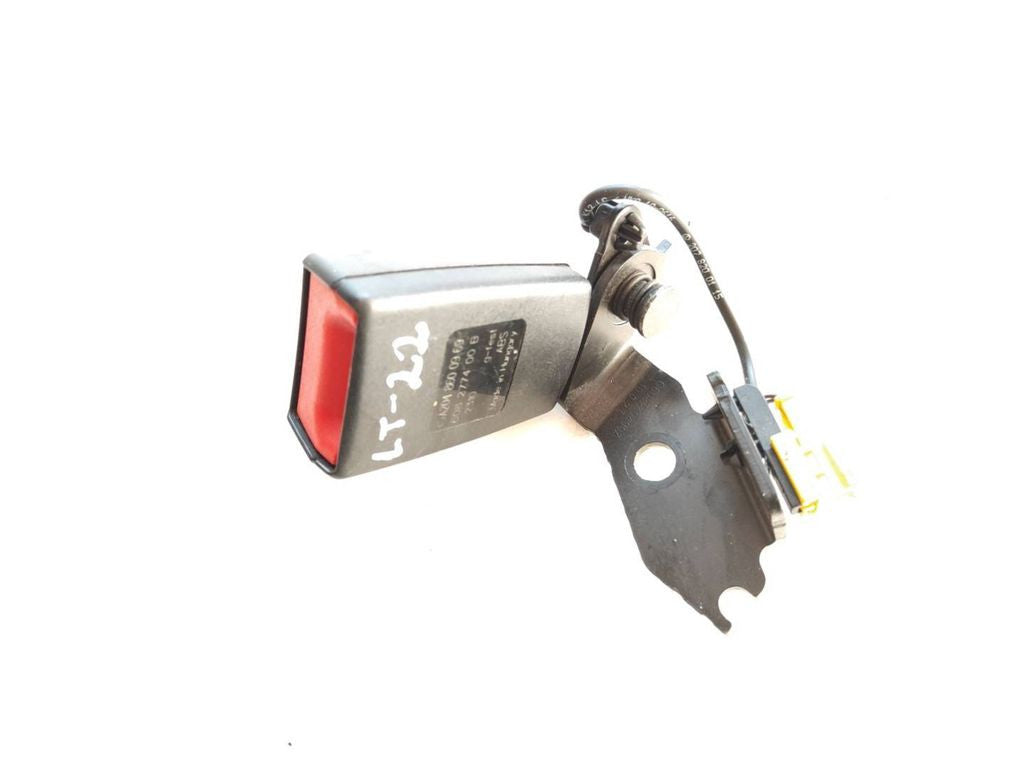 Mercedes-Benz E C207 W207 2012 Rear seat belt buckle A2048600969