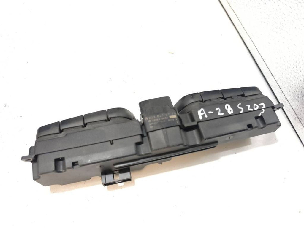 Mercedes-Benz C W203 2004 Hazard light switch 2038219779