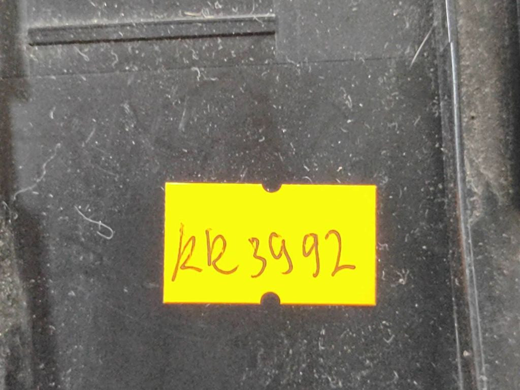 BMW 7 E38 1997 Front dash storage 51168161569